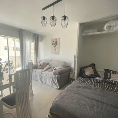 Magnifique Studio Au Pied Des Plages Cannes Exterior photo