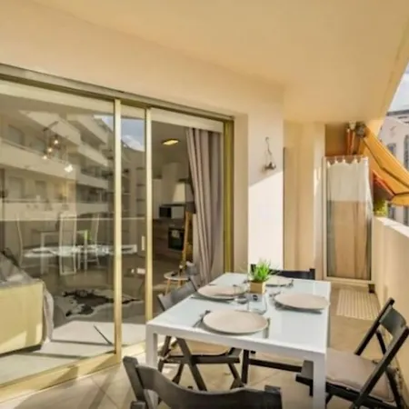 Magnifique Studio Au Pied Des Plages Cannes Exterior photo