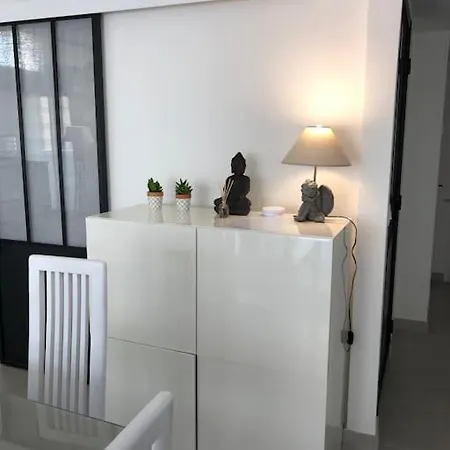 Magnifique Studio Au Pied Des Plages Cannes Exterior photo