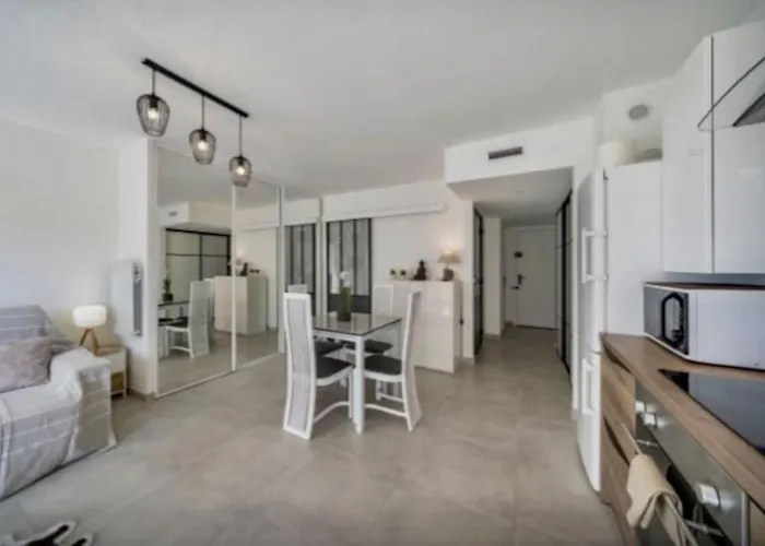 Magnifique Studio Au Pied Des Plages